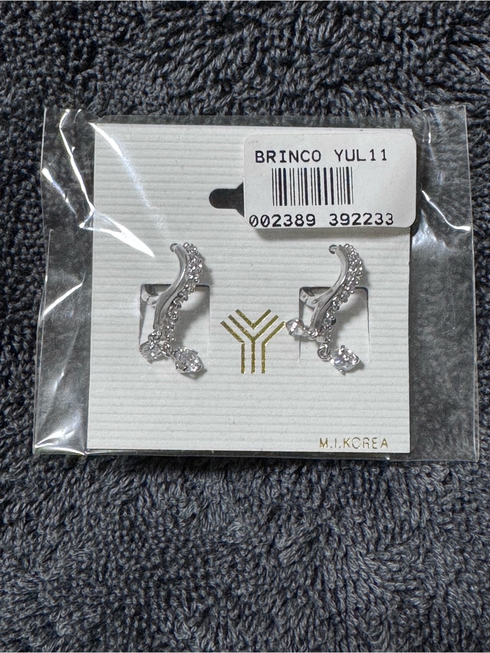 NWT Silver Crystal Ear Climbers